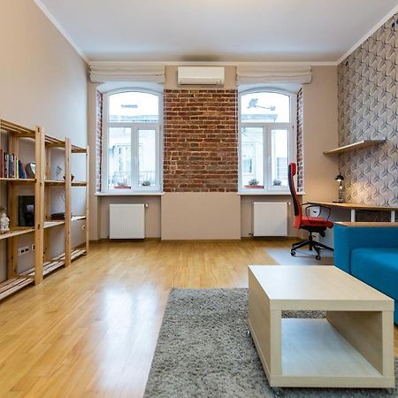 Light And Spacious Apartment On Gazova Str Lviv Kültér fotó