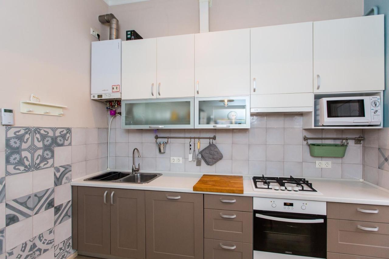Light And Spacious Apartment On Gazova Str Lviv Kültér fotó